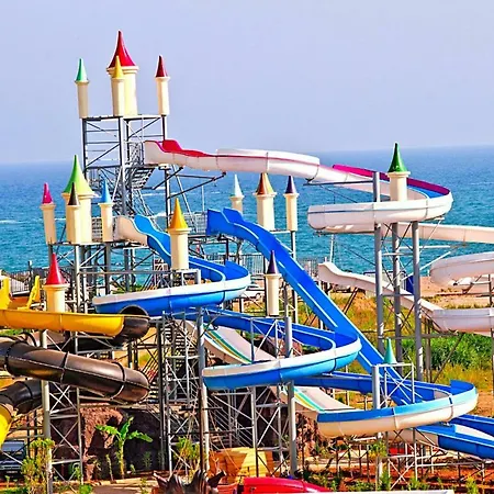 Otel Park Aqua 2*